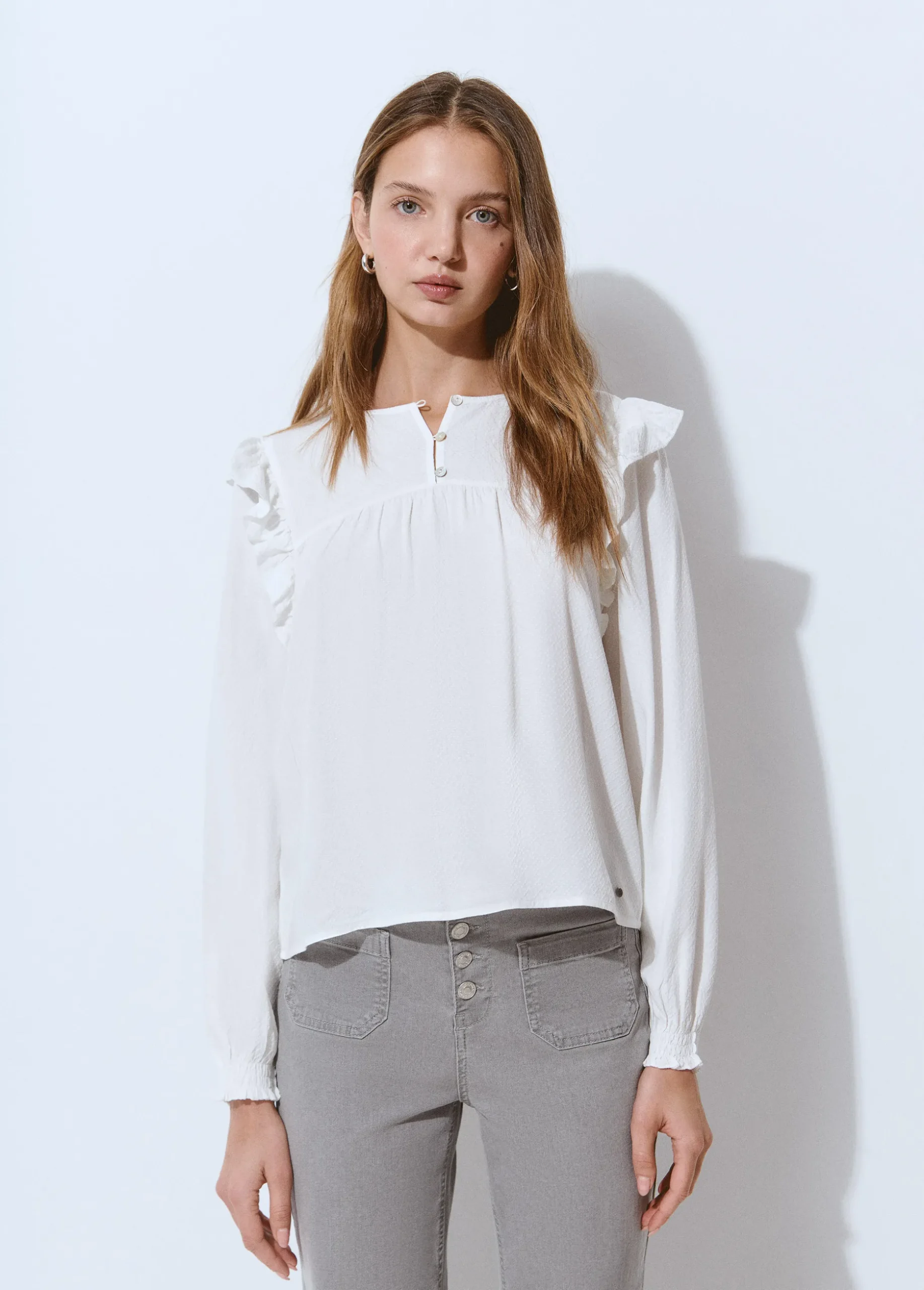 Blusa manga volantes
