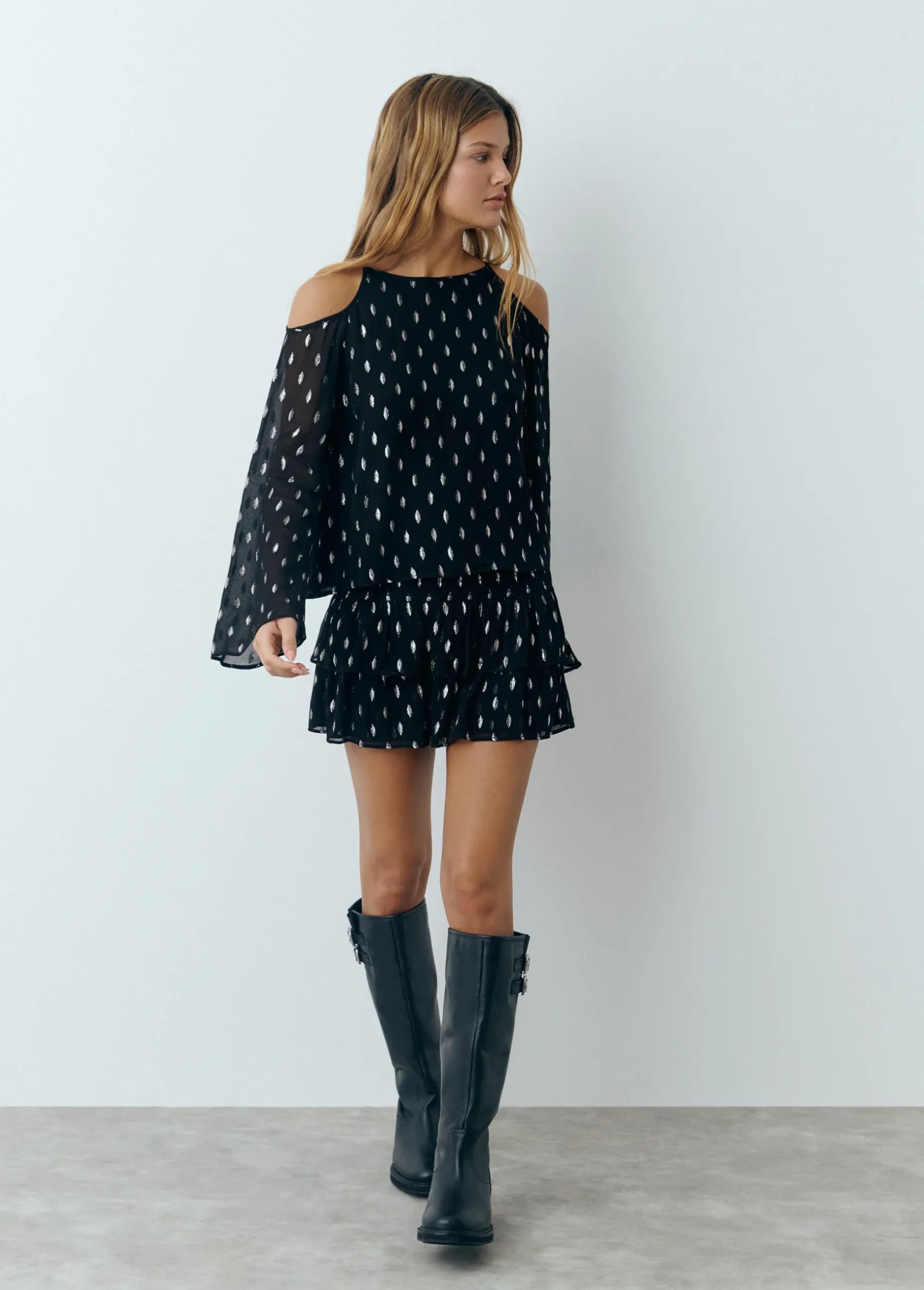 Blusa offshoulder brillo