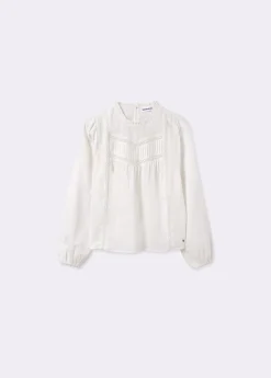 Blusa romántica puntillas