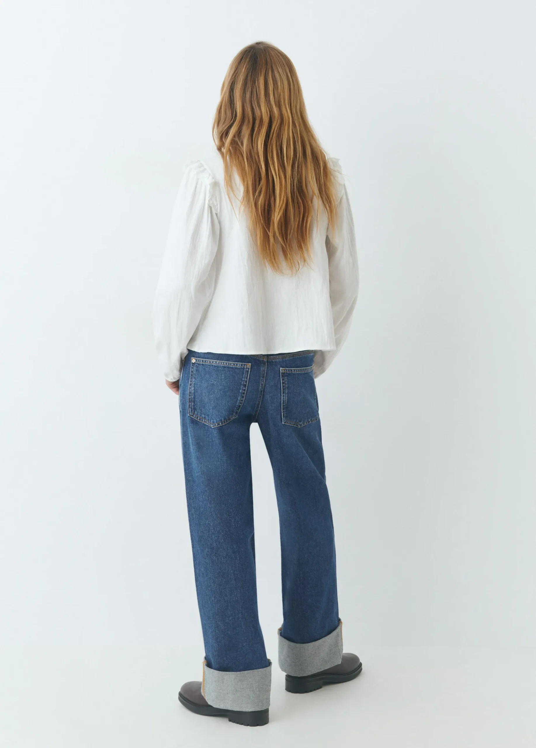 Jeans bajo vuelta