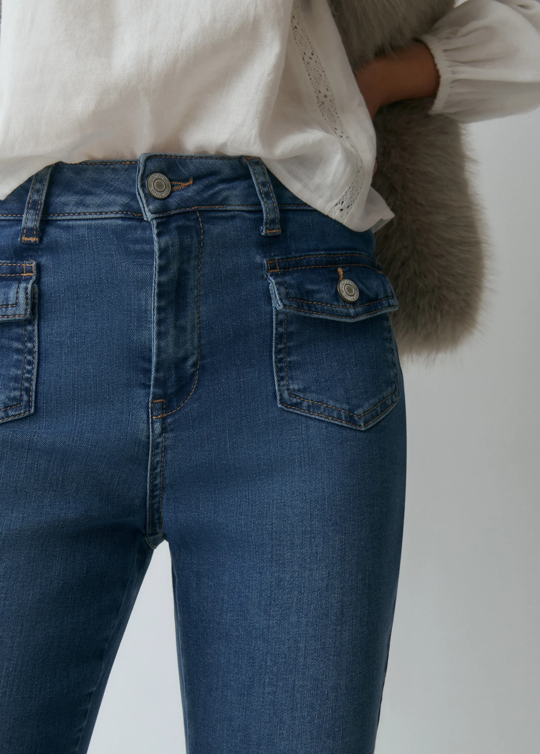 Jeans bolsillos frontales