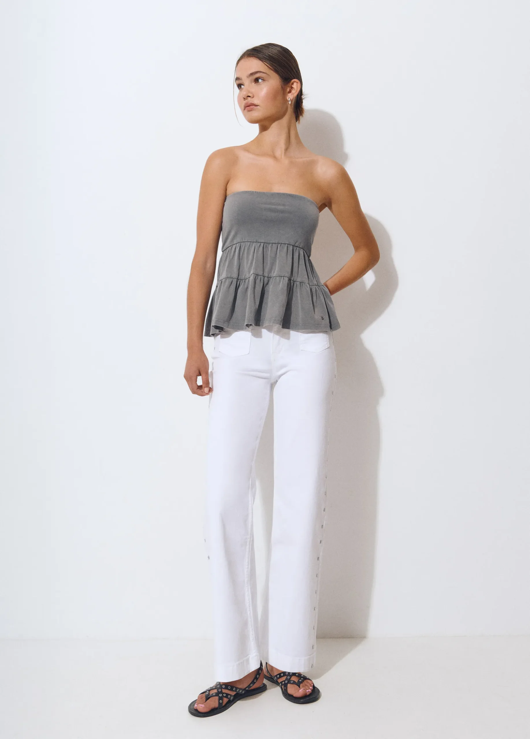 Pantalón culotte bordado estrellas