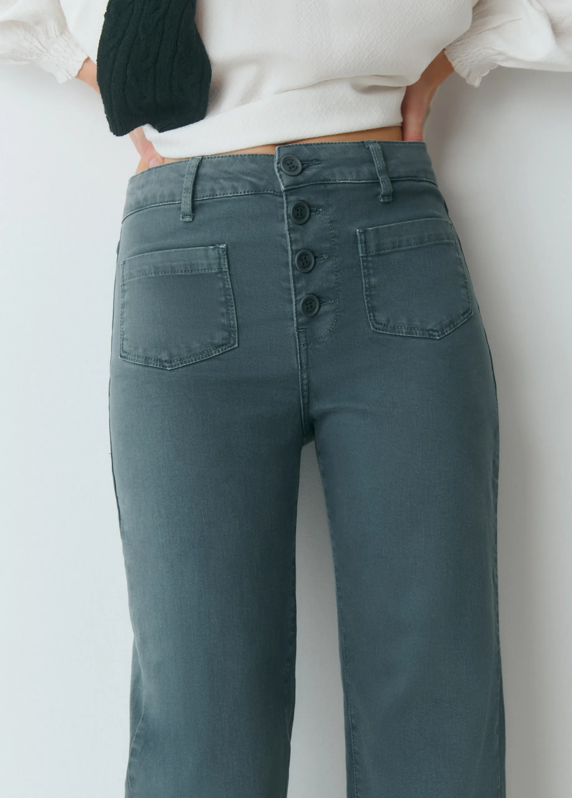 Pantalón culotte botones frontales