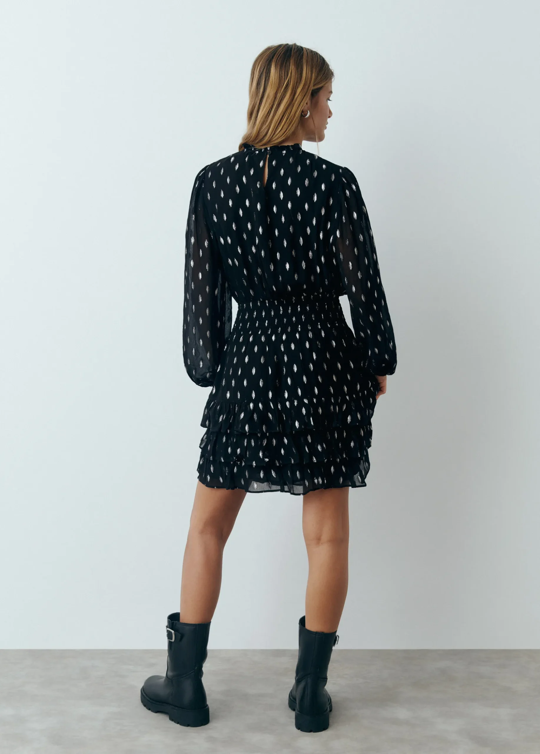 Vestido brillo smock cintura